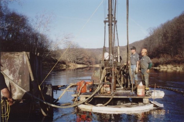 Well plugging rig photo